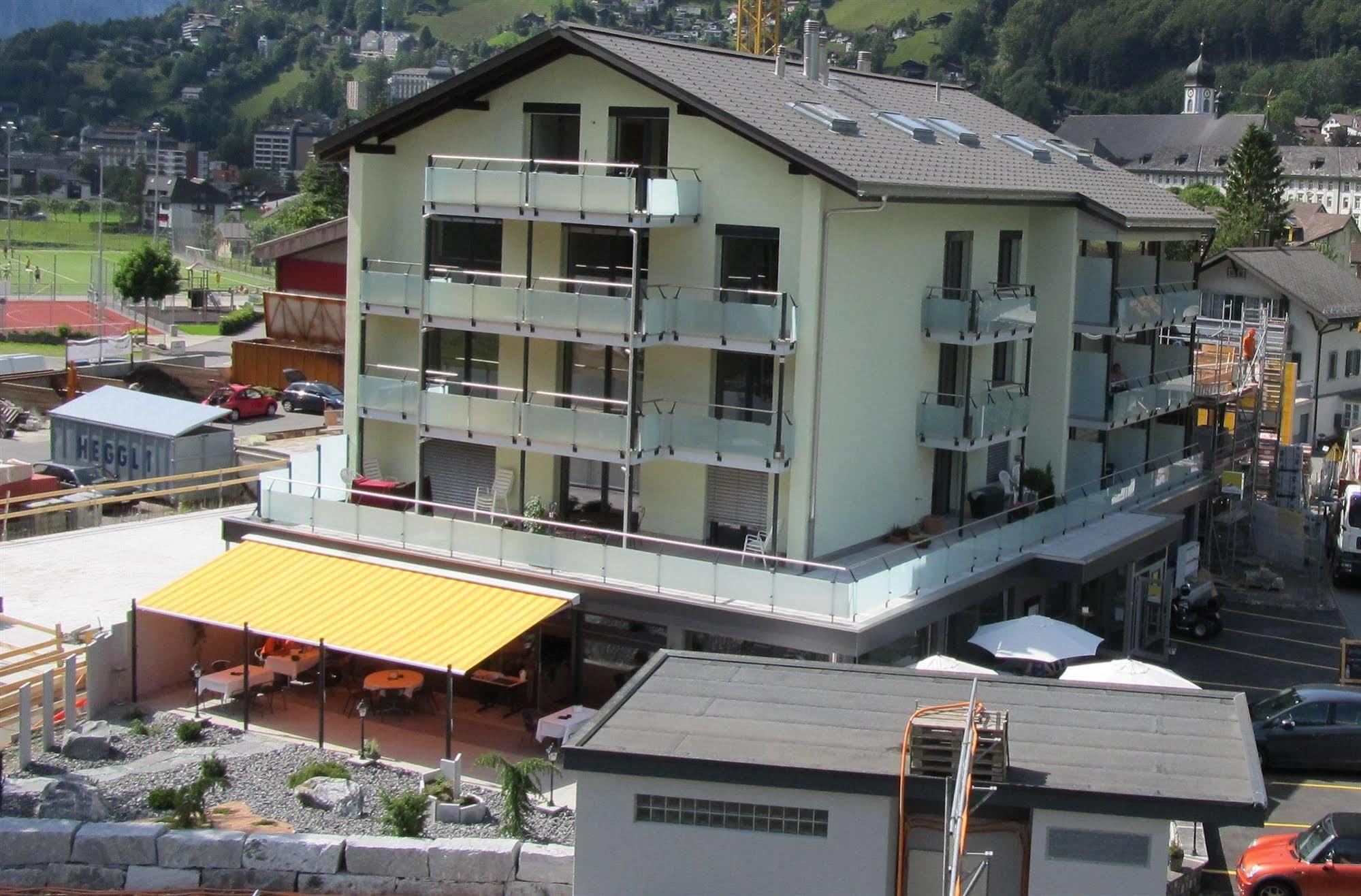 Hotel Hahnenblick Engelberg Exteriör bild
