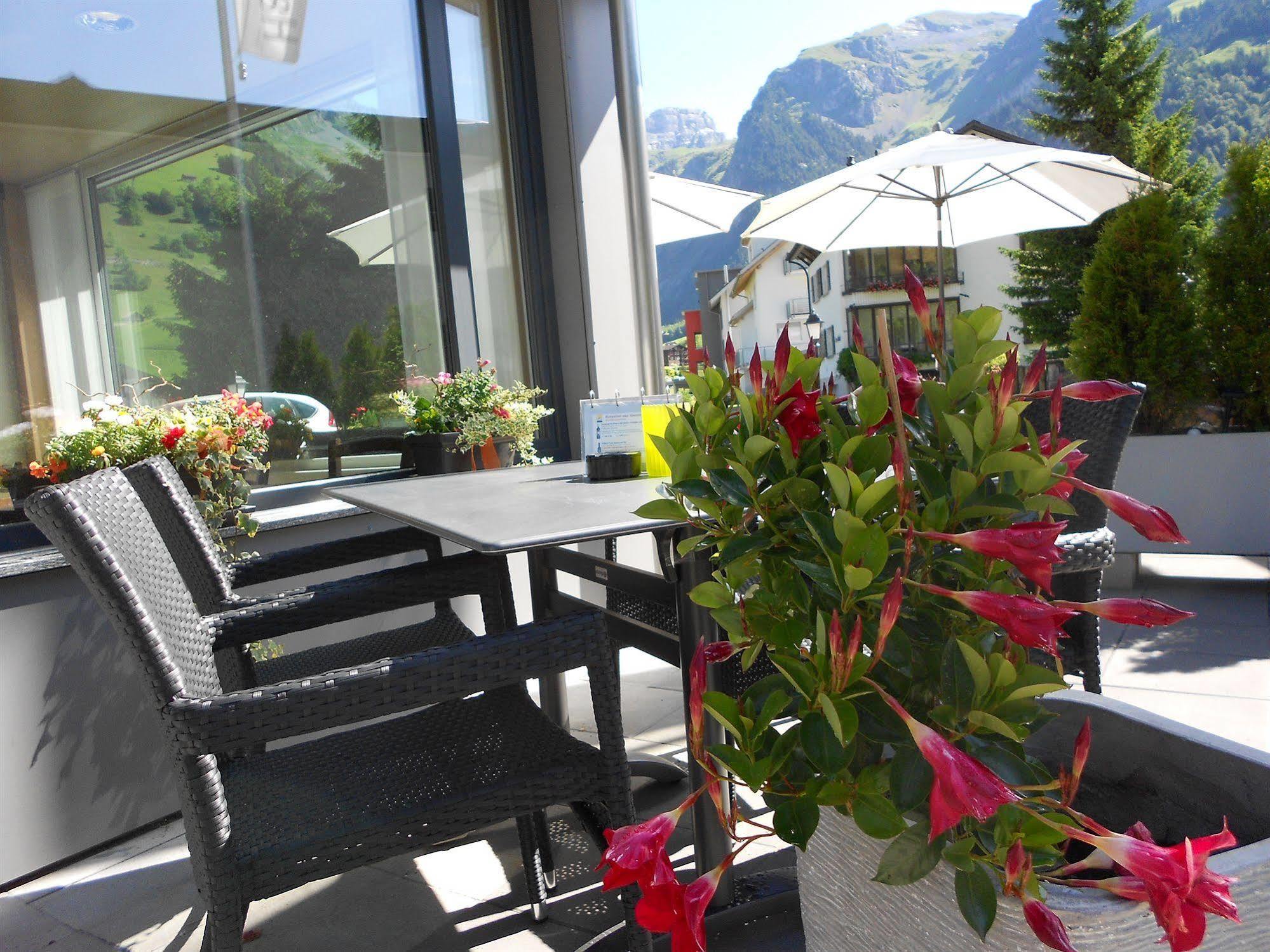 Hotel Hahnenblick Engelberg Exteriör bild